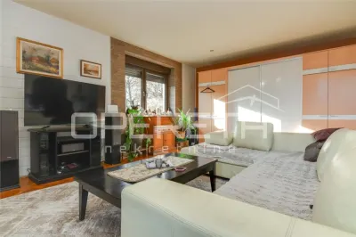 Villa Espaciosa con Gran Parcela y Construcciones Anexas en Venta, Stubicka Slatina, Croacia - foto 11
