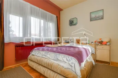Villa Espaciosa con Gran Parcela y Construcciones Anexas en Venta, Stubicka Slatina, Croacia - foto 14