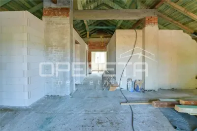 克罗地亚奥罗斯拉夫耶市带商业空间别墅出售 - foto 17
