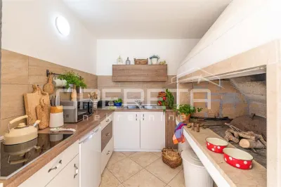 Villa Contemporaine avec Vue Mer, Jardin et Piscine – Kaštel Kambelovac, Croatie - foto 12