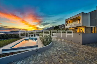 Villa Contemporaine avec Vue Mer, Jardin et Piscine – Kaštel Kambelovac, Croatie - foto 6