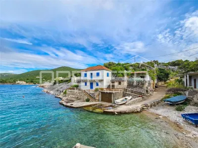Villa Frente al Mar con Solar, Primera Línea – Zastrašiće, Hvar, Croacia - foto 11