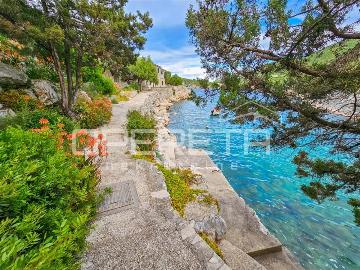 Villa Frente al Mar con Solar, Primera Línea – Zastrašiće, Hvar, Croacia - foto 17