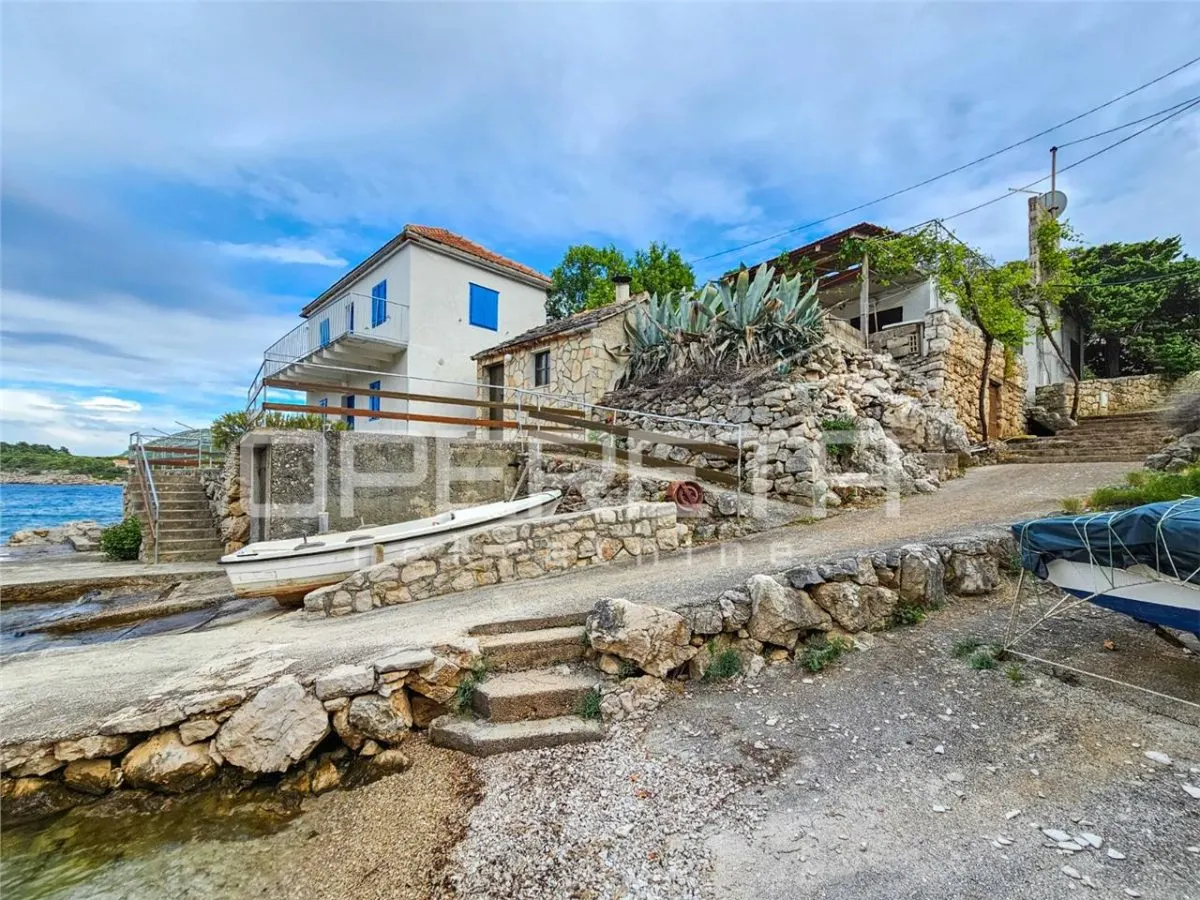 Villa Frente al Mar con Solar, Primera Línea – Zastrašiće, Hvar, Croacia - foto 3