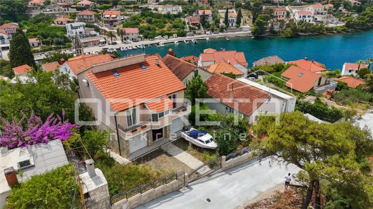 Casa vila de vanzare in Croatia, Postira - foto 1
