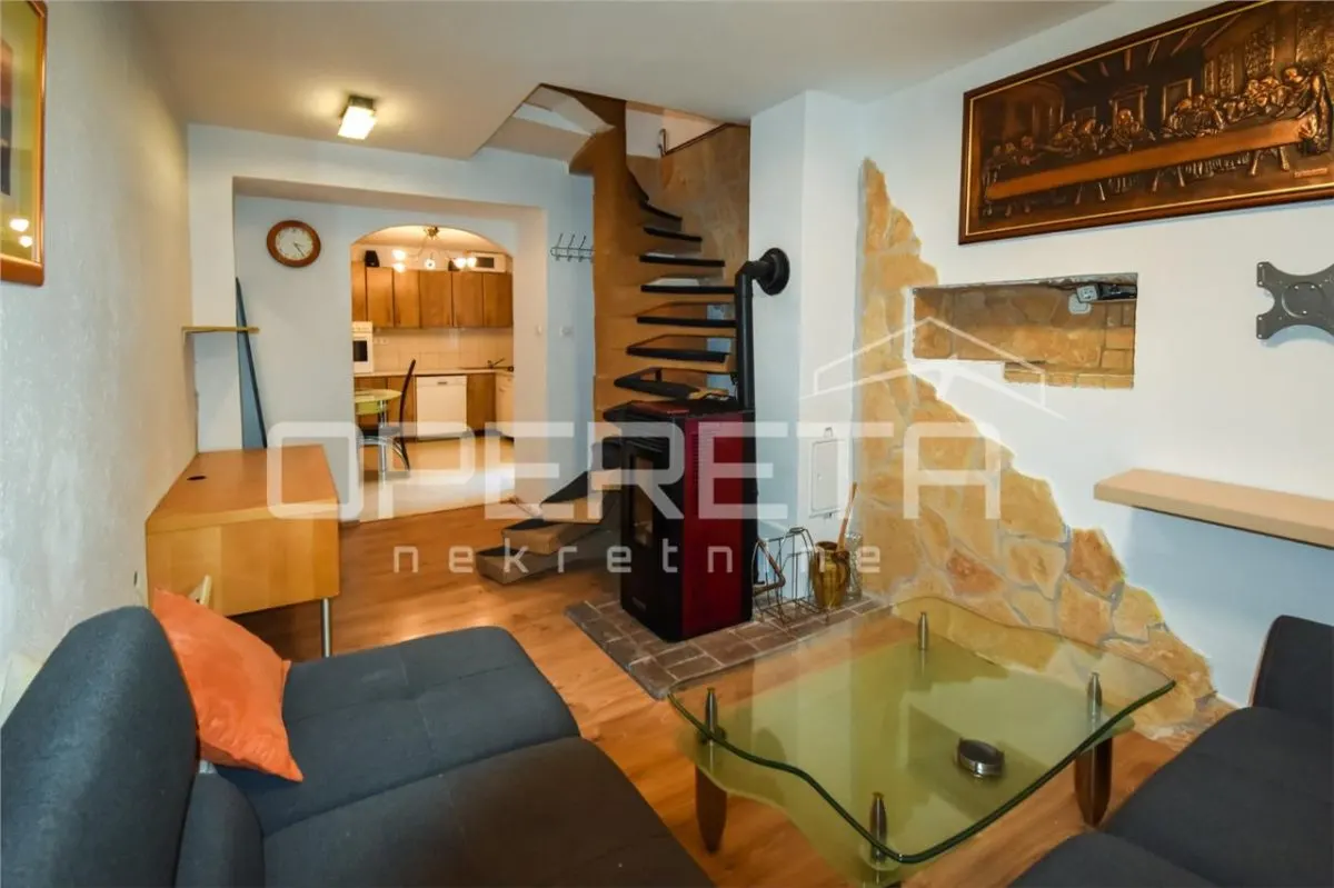 Terraced House for Sale in Kaštel Lukšić, Croatia - foto 1