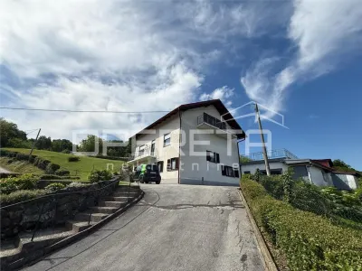 Villa en Venta en Novi Marof, Croacia - Novi Marof