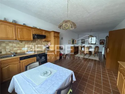 Villa en Venta en Novi Marof, Croacia - foto 14