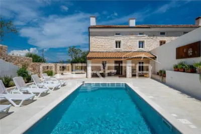 Villa de Piedra en Venta en Rakalj, Istria, Croacia - foto 2