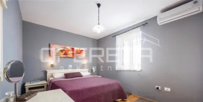 Casa Adosada en Venta en Umag, Croacia – 300m del Mar - foto 11