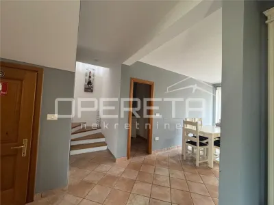 Casa Adosada en Venta en Umag, Croacia – 300m del Mar - foto 17