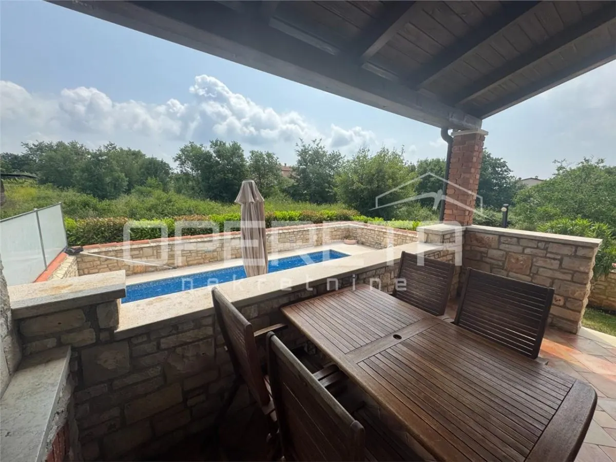 Casa Adosada en Venta en Umag, Croacia – 300m del Mar - foto 23