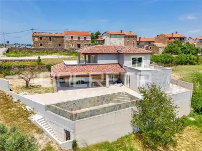 Villa Independiente en Venta en Buje, Croacia - Buje