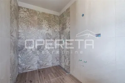Villa Independiente en Venta en Buje, Croacia - foto 15