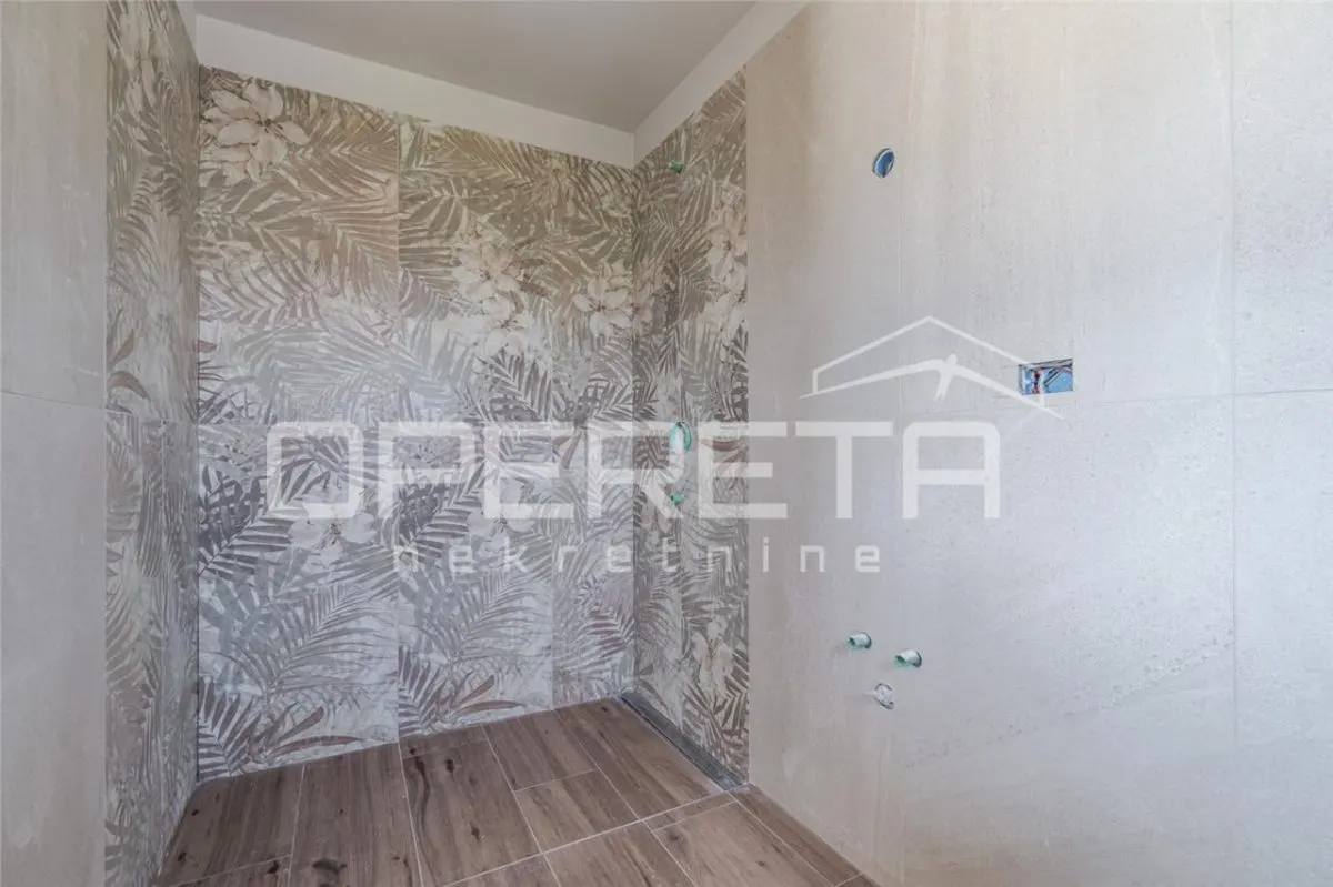Villa Independiente en Venta en Buje, Croacia - foto 15