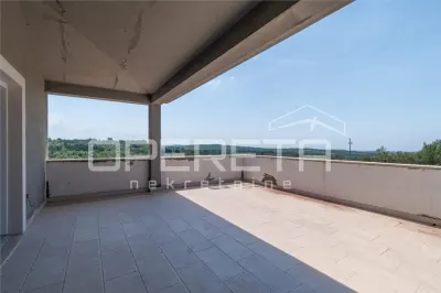 Villa Independiente en Venta en Buje, Croacia - foto 16