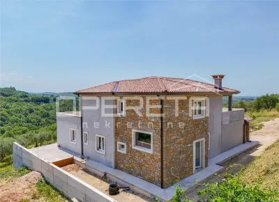Villa Independiente en Venta en Buje, Croacia - foto 6