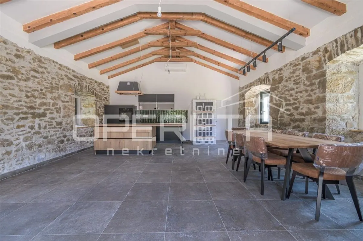 Villa de piedra en venta en Buzet, Croacia - foto 6