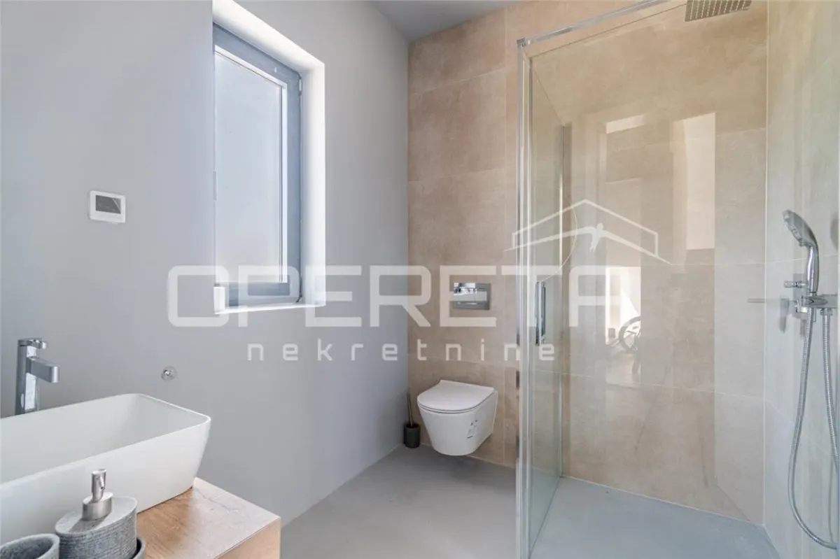Villa en Venta en Porec, Croacia - foto 11