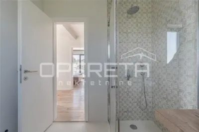 Villa en Venta en Porec, Croacia - foto 16