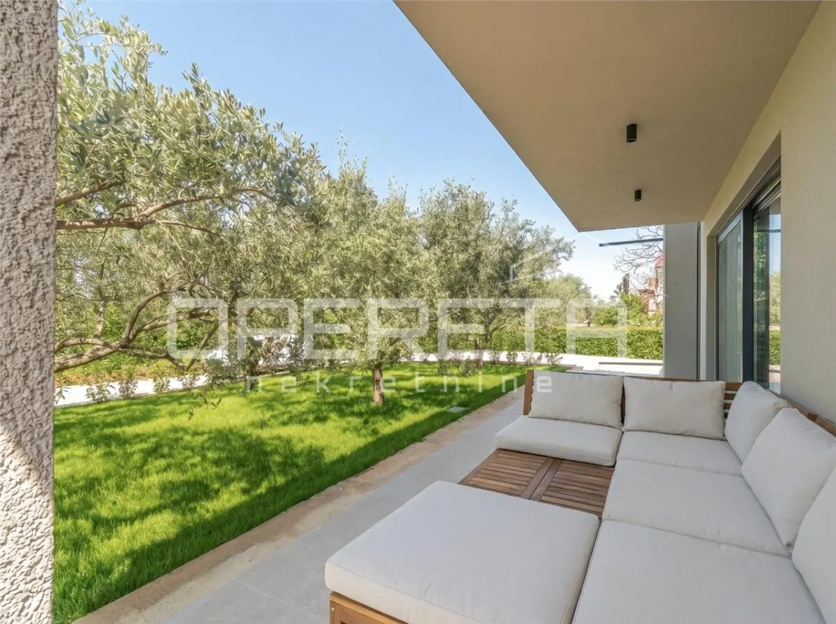 Villa en Venta en Porec, Croacia - foto 22