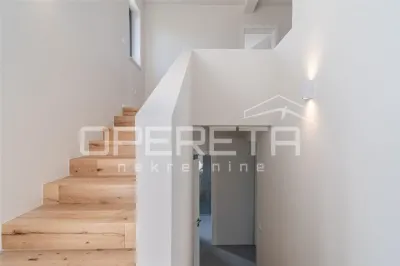 Villa en Venta en Porec, Croacia - foto 6
