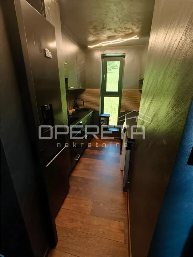 Excepcional Villa Independiente en Venta en Gornji Kneginec, Croacia - foto 9