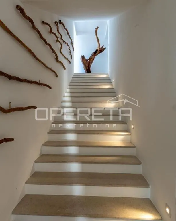 Villa de Lujo en Venta en Brsec, Croacia - foto 11