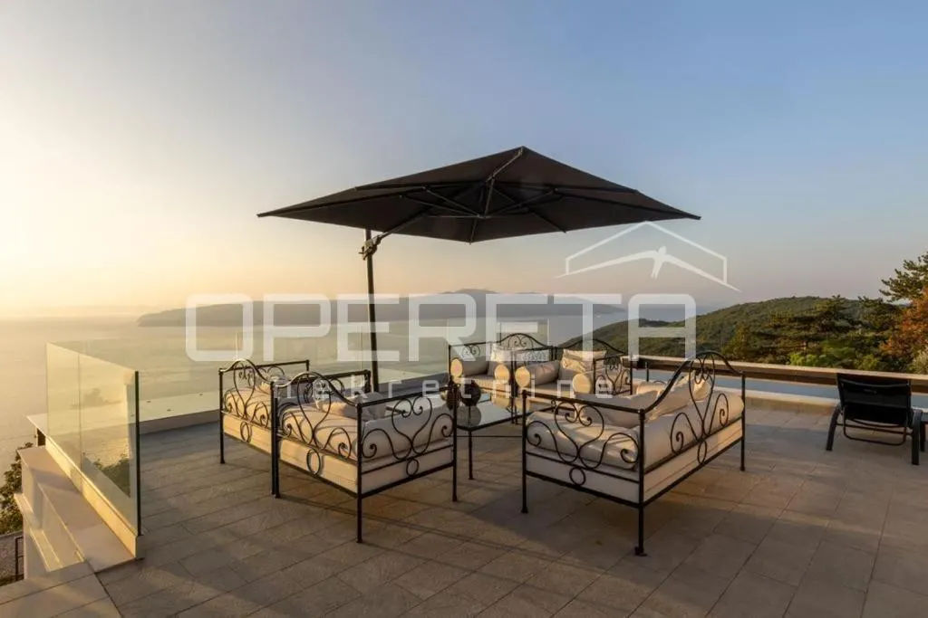Villa de Lujo en Venta en Brsec, Croacia - foto 14