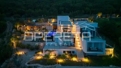 Villa de Lujo en Venta en Brsec, Croacia - foto 8