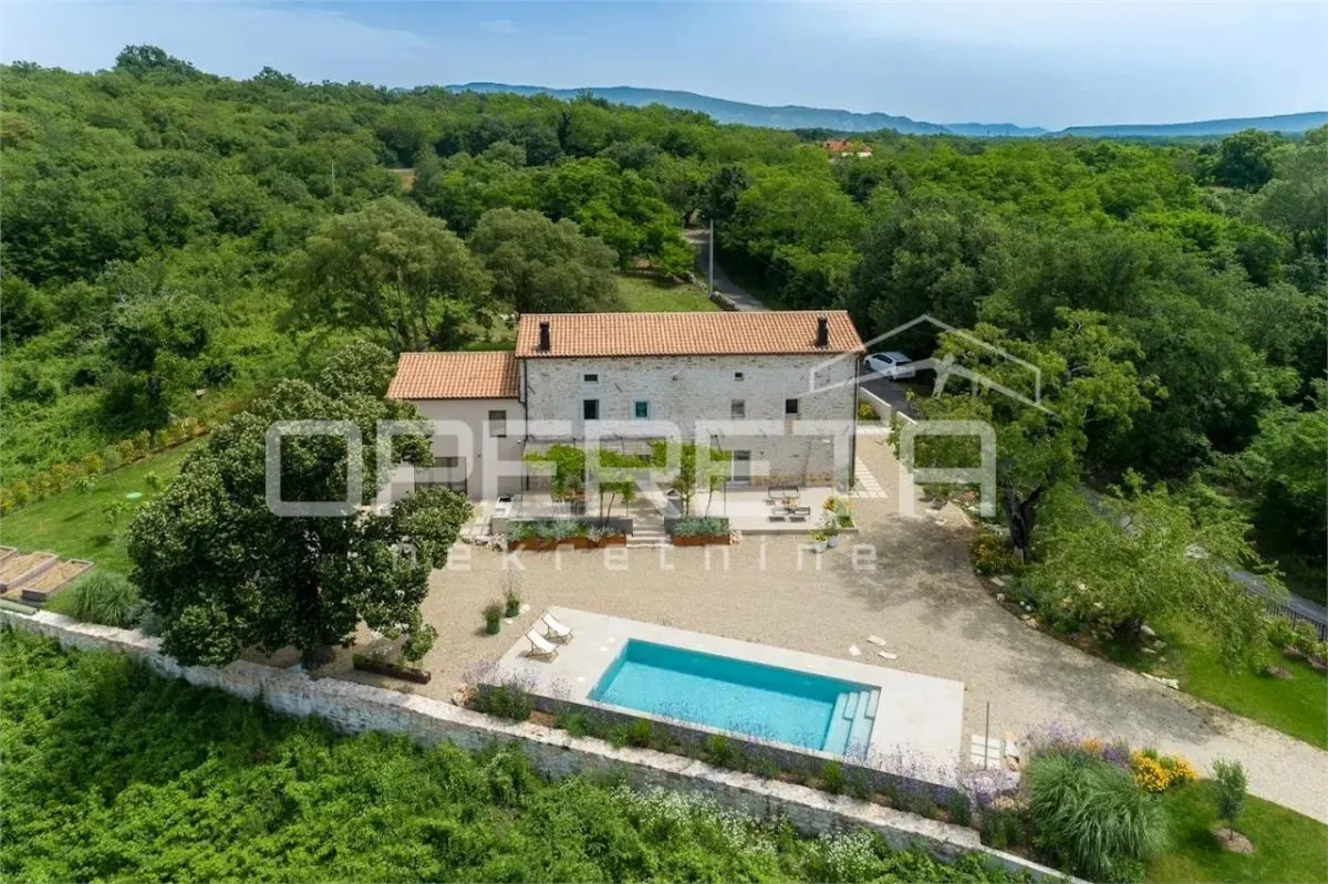 Villa de Piedra Auténtica en Venta en Labin, Croacia - foto 2