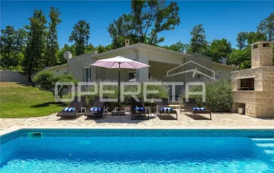Villa con Piscina en Venta en Sveta Nedelja, Istria, Croacia - Sveta Nedelja