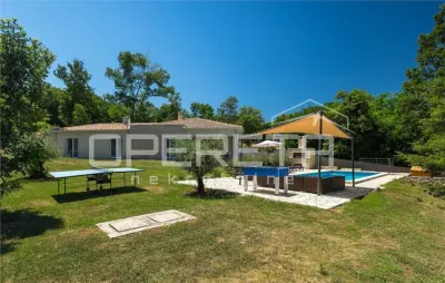 Villa avec Piscine à Vendre à Sveta Nedelja, Istrie, Croatie - foto 18