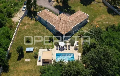 Villa avec Piscine à Vendre à Sveta Nedelja, Istrie, Croatie - foto 20