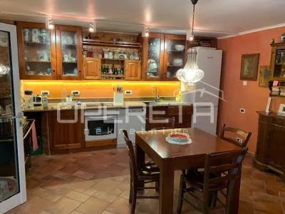 Villa à Vendre à Delnice, Croatie - foto 3