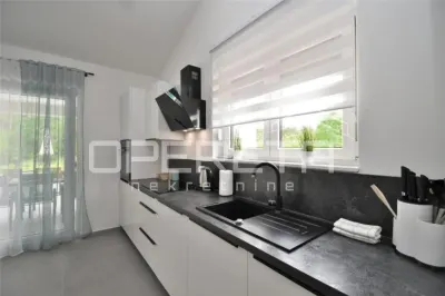 Villa en Venta en Croacia, Trget - foto 12
