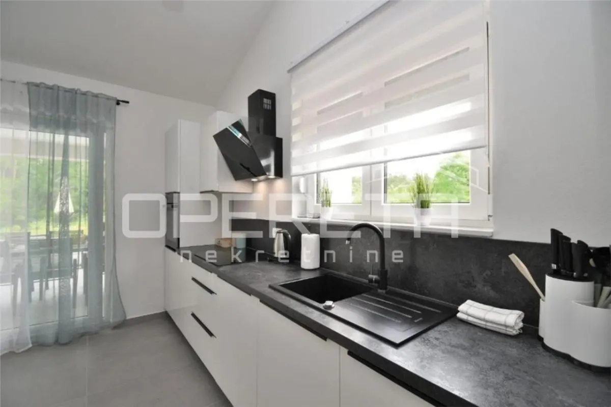 Villa en Venta en Croacia, Trget - foto 12