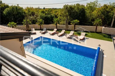 Modern Villa with Pool and Nature Views, Malinska, Krk - foto 12