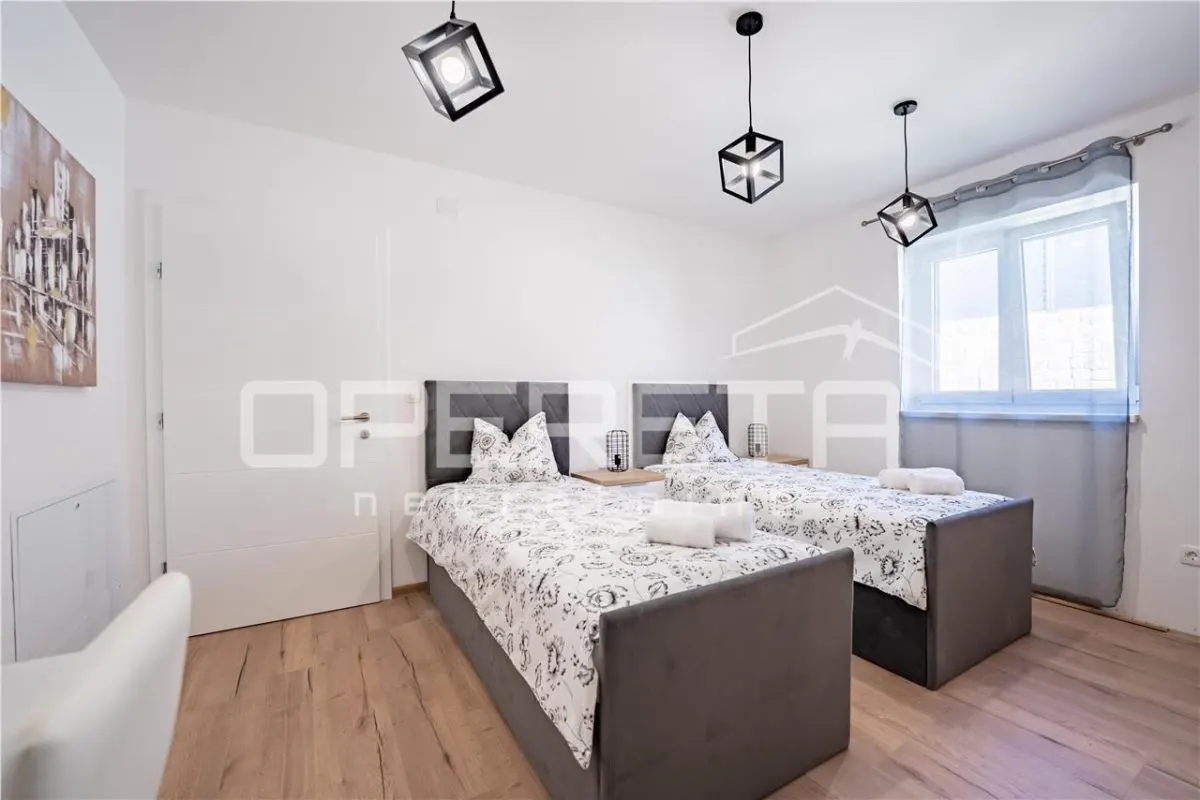 Modern Villa with Pool and Nature Views, Malinska, Krk - foto 7