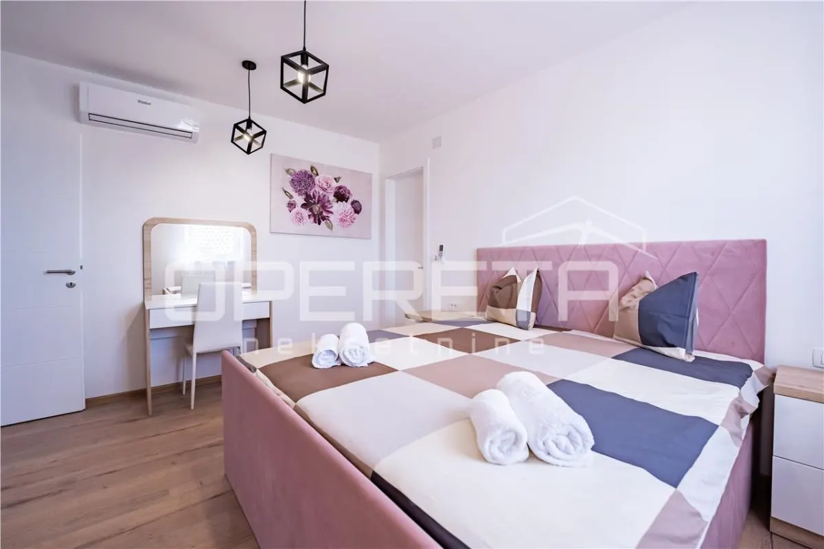 Modern Villa with Pool and Nature Views, Malinska, Krk - foto 9