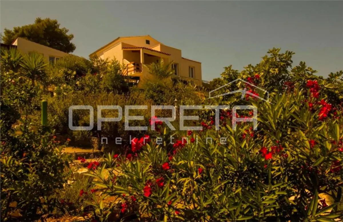 Mediterranean Villa for Sale in Rukavac, Vis, Croatia - foto 2