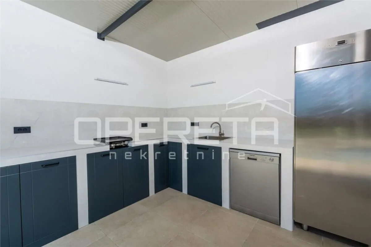 Villa Unifamiliar en Venta en Porec, Croacia - foto 15
