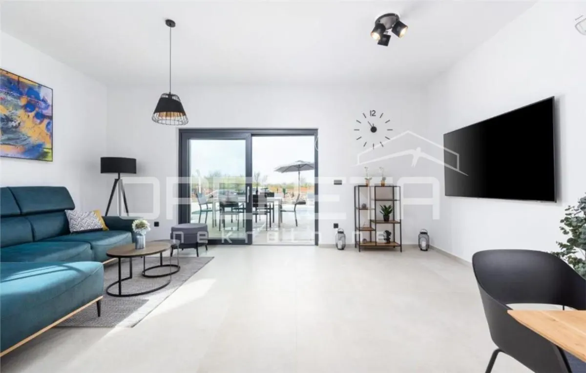 Villa Unifamiliar en Venta en Porec, Croacia - foto 6