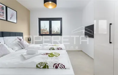 Villa Unifamiliar en Venta en Porec, Croacia - foto 7