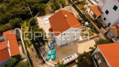 Villa Moderna en Venta en Vinišće, Croacia – Primera Línea de Mar - foto 6