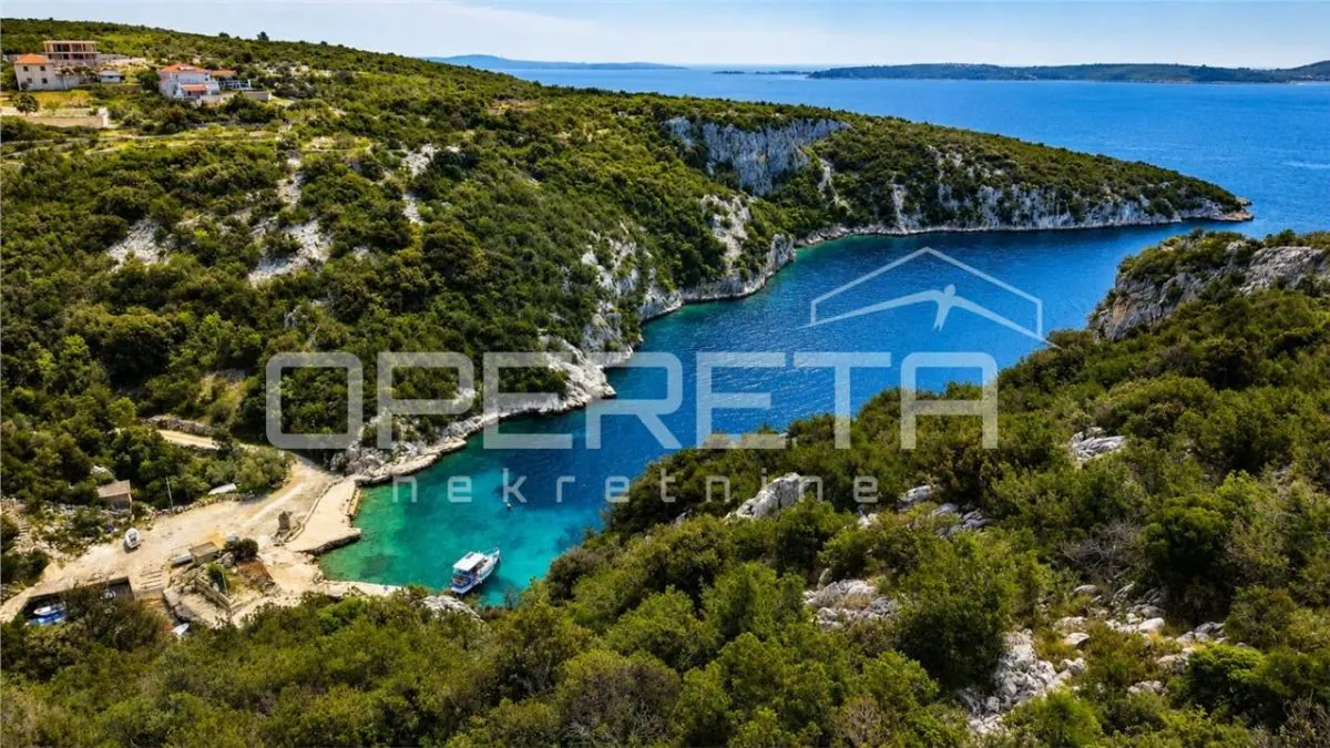 Villa Moderna en Venta en Vinišće, Croacia – Primera Línea de Mar - foto 7