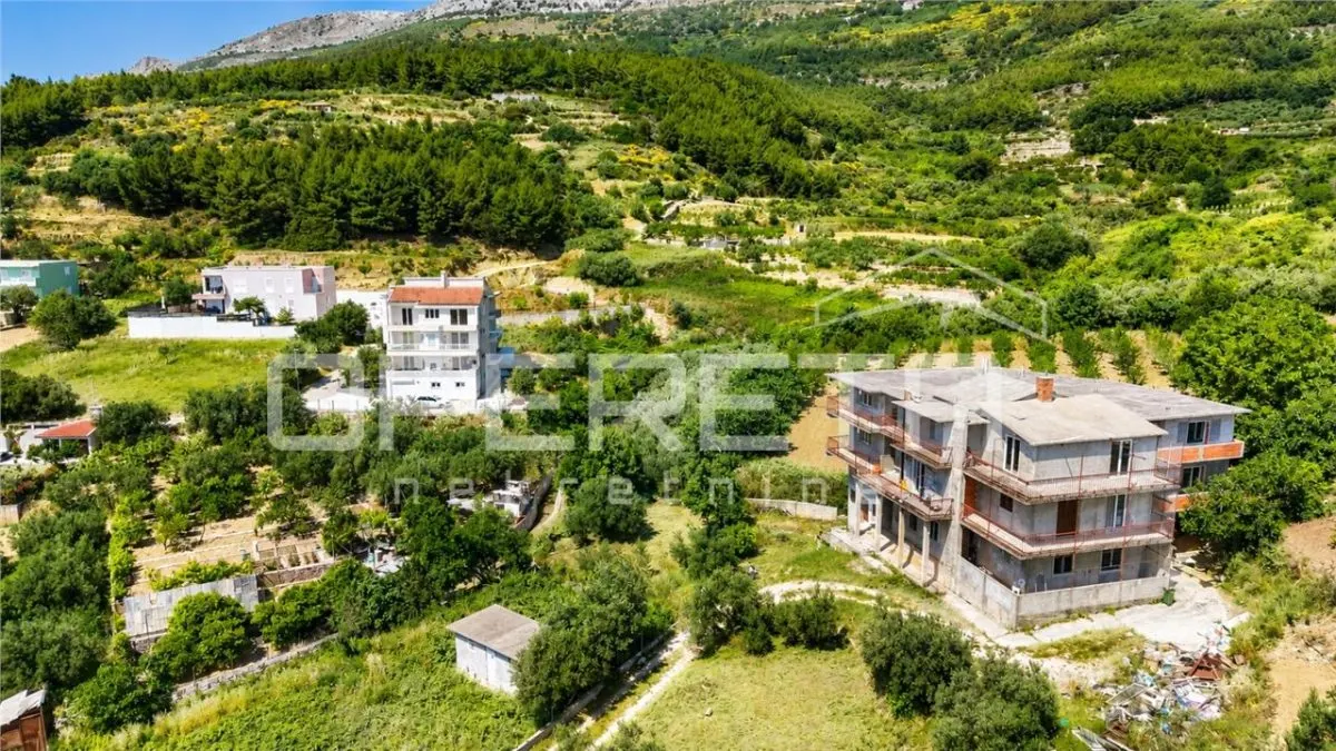 Villa à Vendre en Croatie, Podstrana - Sv. Martin - foto 1