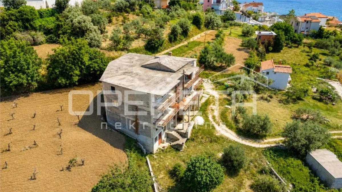 Villa à Vendre en Croatie, Podstrana - Sv. Martin - foto 2