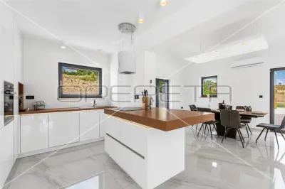 Villa en Venta en Croacia, Buzet - foto 13