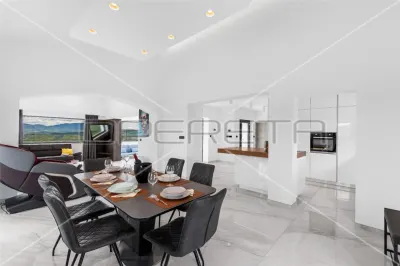Villa en Venta en Croacia, Buzet - foto 14